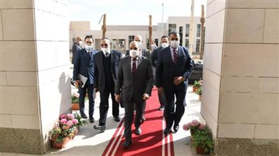 وزير الإنتاج الحربي يعقد أول اجتماع بمقر الوزارة بالحي الحكومي بالعاصمة الإدارية الجديدة (صور)