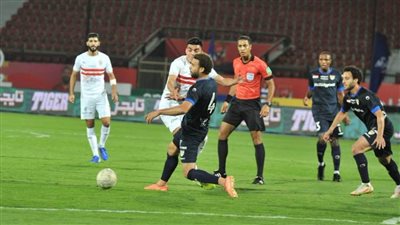 الزمالك يتقدم على الجونة 2-1 في الشوط الأول 