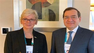 جلستا مباحثات للملا مع وزيرة الطاقة الأمريكية ومستشار أمن الطاقة بالخارجية الأمريكية (صور)