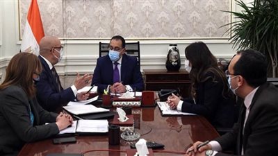 رئيس الوزراء يتابع مع وزير الإسكان موقف تنفيذ 