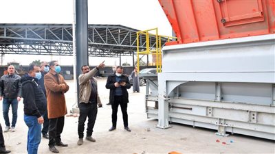 محافظ الغربية يتفقد سير العمل بمصنع تدوير المخلفات بالمحلة الكبرى 