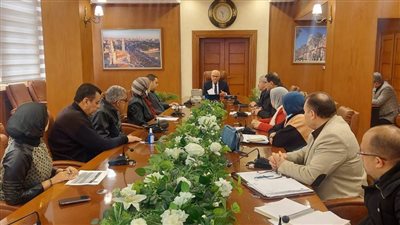 محافظ بورسعيد يتابع الموقف التنفيذي للخطة الاستثمارية للعام المالي٢٠٢١/٢٠٢٢