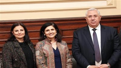 وزير الزراعة يبحث مع الإيفاد استعدادات مصر لاستضافة قمة المناخ نوفمبر القادم 