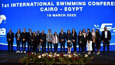 وزير الرياضة يشهد فعاليات المؤتمر الدولي الأول للسباحة 