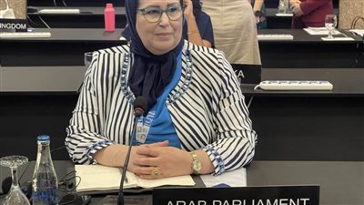البرلمان العربي يؤكد على دور المرأة في بناء السلام وحل النزاعات