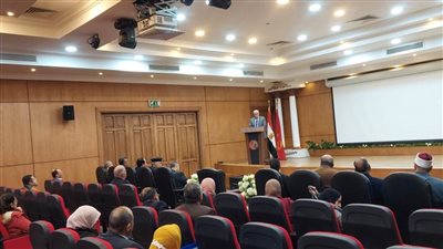 محافظ بورسعيد يتابع مستجدات الموقف التنفيذي بمدينة بورسعيد الجديدة