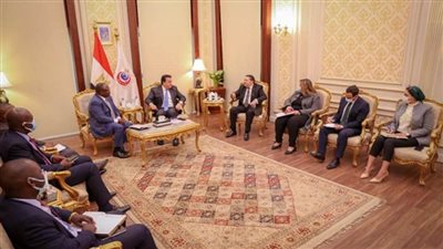 د. خالد عبد الغفار يستقبل سفير دولة زامبيا لدى مصر لبحث أوجه التعاون بين البلدين في القطاع الصحي (صور)