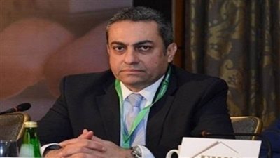 وفد سعودى يزور الجناح المصري في 