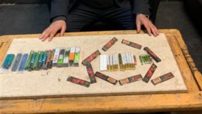 ضبط محاولتي تهريب شيش إلكترونية وأمبولات مخدر الماريجوانا في المطار