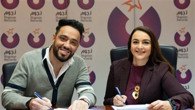 رامى جمال يجدد عقده مع 