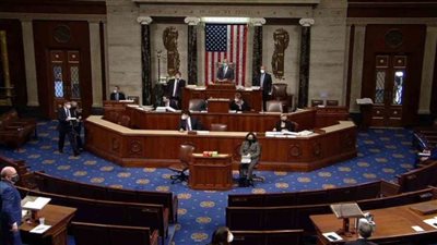 النواب الأمريكي يوافق على تعليق العلاقات التجارية الطبيعية مع روسيا