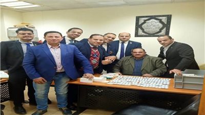 جمارك مطار شرم الشيخ تضبط 600 قرص ترامادول مع راكب إنجليزي