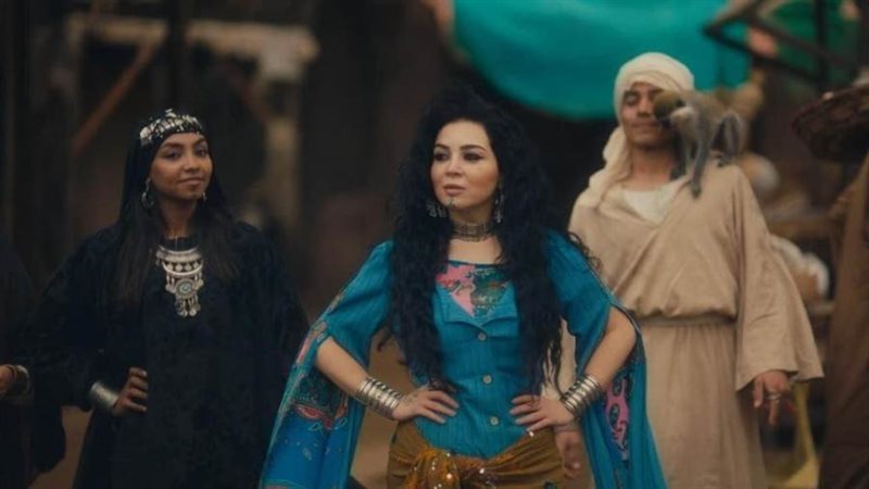 البرنسيسة مى عز الدين