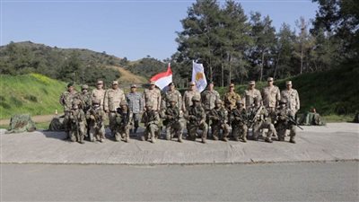 رئيس الأركان يعود إلى أرض الوطن بعد زيارة إلى قبرص (صور)