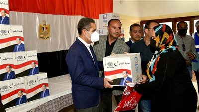 توزيع 60 ألف هدية الرئيس بالمحلة الكبرى 