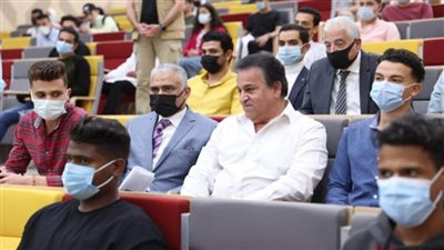 د. خالد عبد الغفار يتفقد مجمع الطور الطبي الجديد.. ويوجه بسرعة الانتهاء من الأعمال الإنشائية (صور)