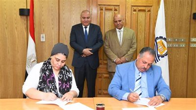 محافظ قنا يشهد توقيع بروتوكول تعاون لتنفيذ مركز خدمي حضاري بنقادة  