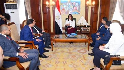 وزيرة الهجرة تبحث مع مدير شركة «إنفستجو» تنظيم معرض عقاري في أمريكا (صور)