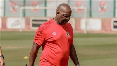  بعد العقم التهديفي للفريق .. موسيمانى يطلب التعاقد مع رأس حربة