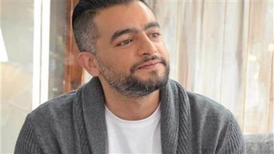 شاهد | هاني سلامة ينشر صورة جديدة من كواليس ملف سري