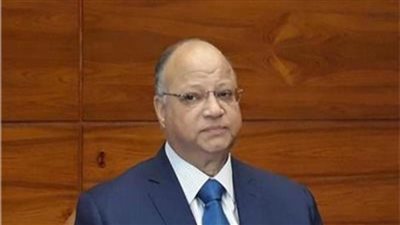 محافظ القاهرة: لا زيادة في تعريفة الركوب للنقل الجماعي والسرفيس