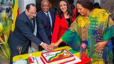 نائب وزير السياحة والآثار تشارك في احتفال سفارة زيمبابوي باليوم الوطني