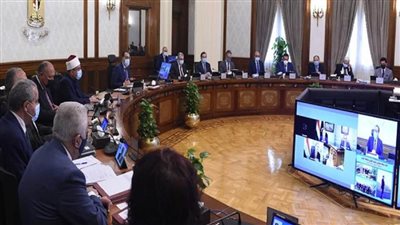 رئيس الوزراء: الحكومة ستبدأ تنفيذ تكليفات الرئيس الصادرة بالأمس وفق خطة تنفيذية (صور)