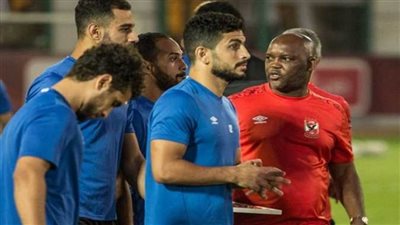 موسيماني يحاضر لاعبي الأهلي قبل مواجهة وفاق سطيف