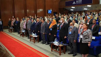 انطلاق فاعليات المؤتمر الأول للدراسات العليا في العلوم التطبيقية بجامعة بنها