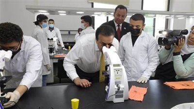 د. خالد عبد الغفار يتفقد جامعة المنصورة الجديدة (صور)