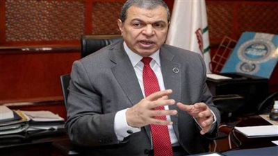 صرف 1.5 مليون جنيه للعمالة غير المنتظمة وتعيين 988 شابا في البحر الأحمر