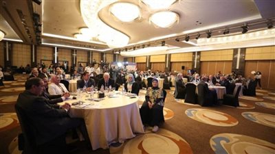 خلال المؤتمر الدولي.. جلسات علمية حول دور التعليم التكنولوجي في النهوض بالصناعة (صور)