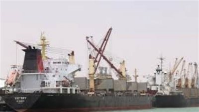 توقف حركة الملاحة البحرية في موانئ الكويت بسبب العاصفة الترابية