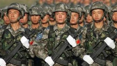 مجلة أمريكية: حاملة طائرات صينية تطلق أكثر من 100 مقاتلة قرب قواعد أمريكية باليابان