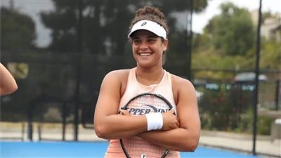 ميار شريف تهزم الفرنسية كلوي باكيت وتتأهل لدور الـ16 ببطولة المغرب للتنس