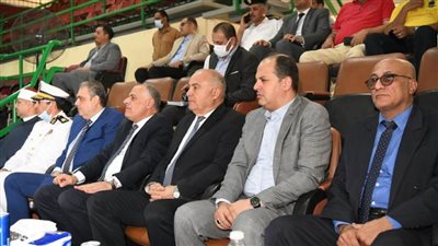 محافظ قنا ومدير الأمن يشهدان مراسم القرعة العلنية لوزارة الداخلية لآداء فريضة الحج 