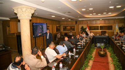 محافظ الغربية يعقد اجتماعه الأسبوعي مع أعضاء مجلسي النواب والشيوخ لمناقشة المشروعات المقترحة والجاري تنفيذها