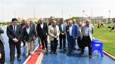 وزير الإنتاج الحربي يتفقد الأكاديمية المصرية للهندسة والتكنولوجيا المتقدمة (صور)