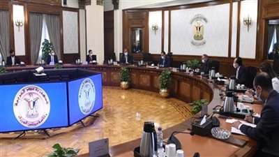 رئيس الوزراء يلتقي أمين عام اتحاد الغرف التجارية العربية (صور)