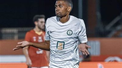 البنك الأهلي يتقدم على المصري بهدف في الشوط الأول