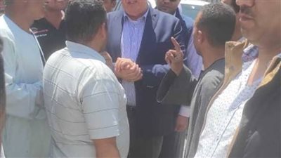 وزير الزراعة يتابع توريد القمح بصومعة البهنسا بالمنيا