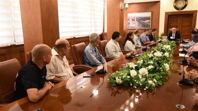 محافظ بورسعيد يتابع مستجدات سير العمل بعدد من المشروعات السياحية ببورسعيد