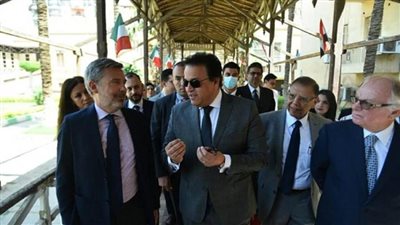 د. خالد عبد الغفار يتفقد المستشفى الإيطالي في العباسية (صور)