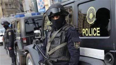 ضبط شخصين انتحلا صفة موظفين للنصب على عملاء البنوك