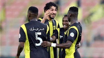بمشاركة حجازي.. الاتحاد يخسر من الهلال بثلاثية في الدوري السعودي 