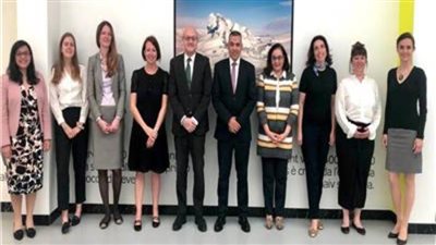 «الآثار» تبحث استعادة القطع المهربة بطرق غير شرعية