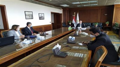 وزير الري: حريصون على متابعة الحالة الإنشائية للسد العالي وخزان أسوان القديم 