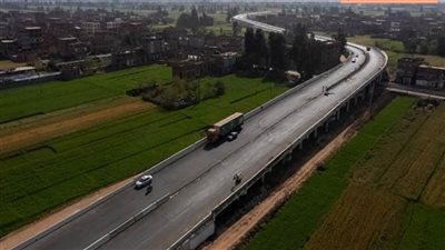 وزير النقل يتفقد معدلات تنفيذ عدد من مشروعات الطرق والكباري في 6 محافظات بالوجه البحري والدلتا (صور)