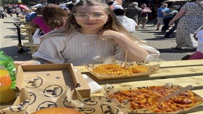 فتاة تصاب بمرض خطير والسبب روتين تناولها البطاطس المقلية 