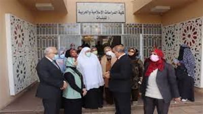 رئيس جامعة الأزهر يتفقد لجان امتحانات كلية الدراسات الإسلامية للبنات بمدينة نصر